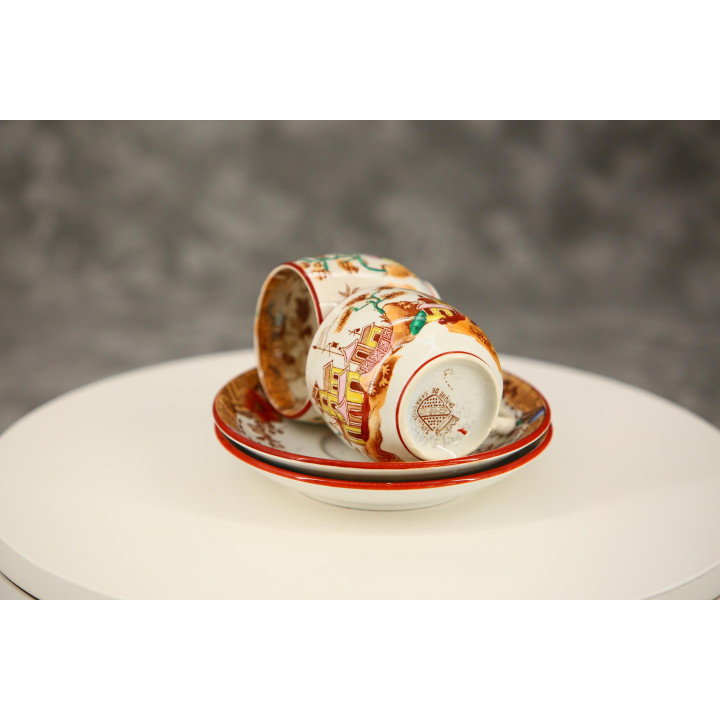 Set di 2 Tazzine da Caffè con Piattino Sarreguemines, Ceramica Opaque de Sarreguemines, Chinoiserie Stile Orientale, XIX Secolo