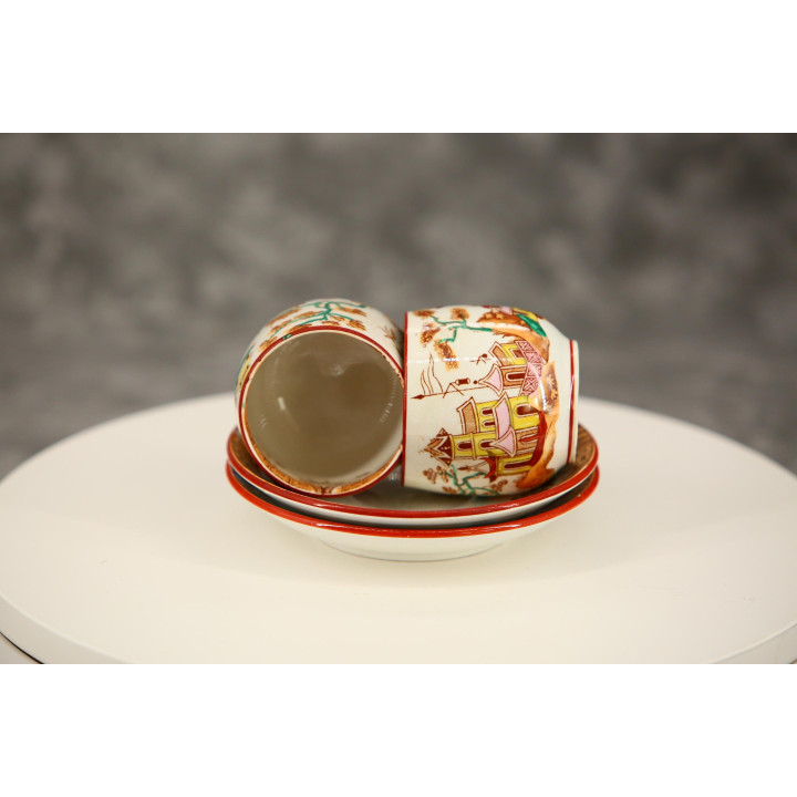 2er Set Sarreguemines Kaffeetassen mit Untertellern, Opaque de Sarreguemines Steingut, Französische Chinoiserie Pagode, 19. Jah…