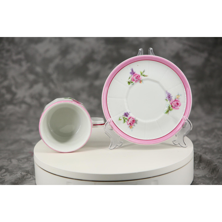 Conjunto de Chávena e Pires de Porcelana Vintage Anos 70
