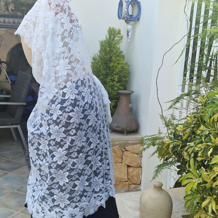 Bruidsmantilla - Trouwsluier en Spaanse Mantilla van Viscose Kant, Wit voor Ceremonies en Goede Week - 200x100 cm