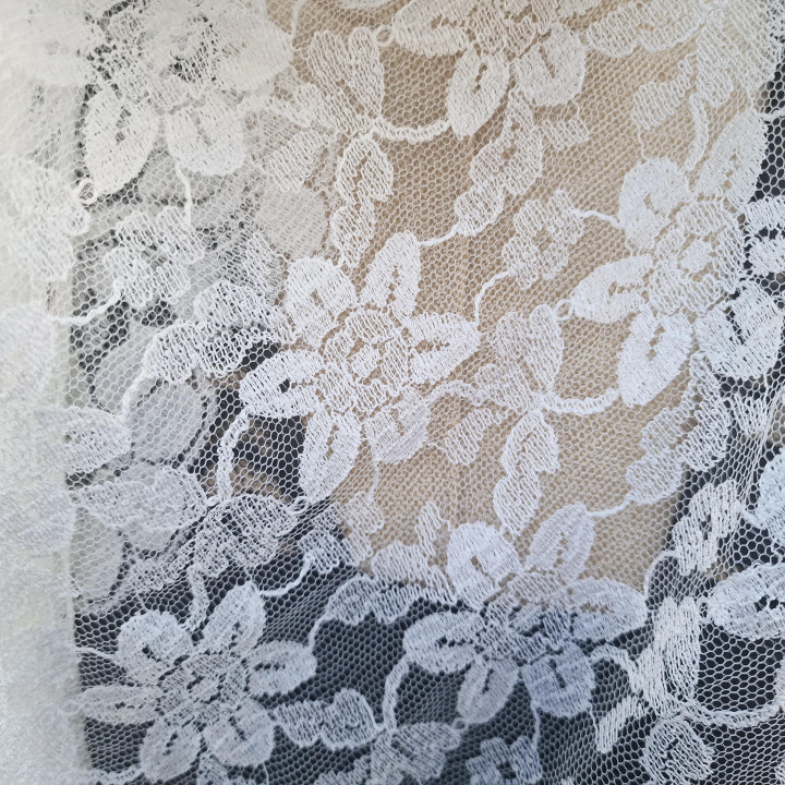 Bruidsmantilla - Trouwsluier en Spaanse Mantilla van Viscose Kant, Wit voor Ceremonies en Goede Week - 200x100 cm