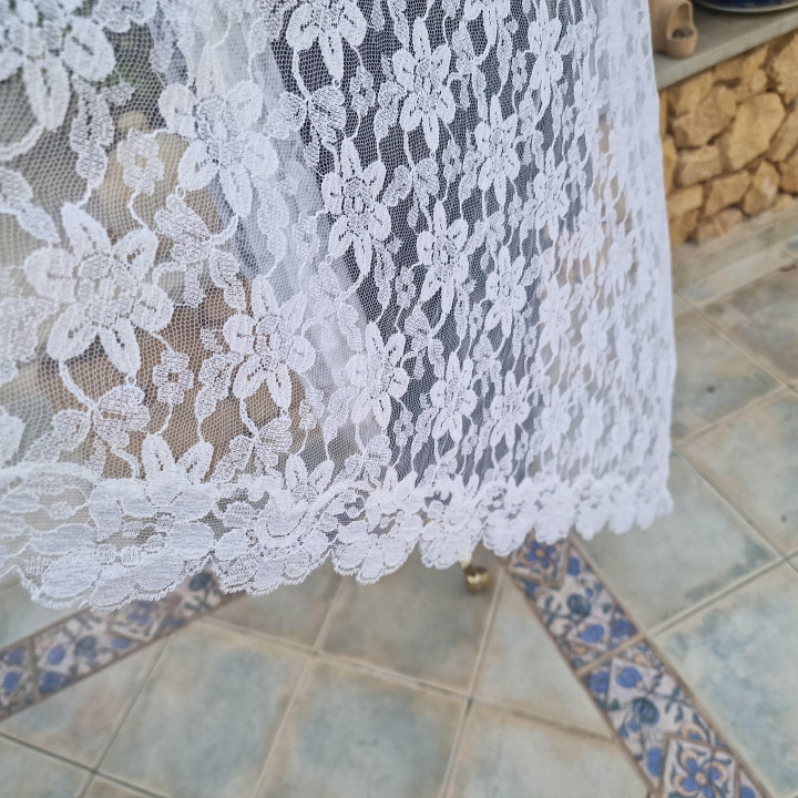 Bruidsmantilla - Trouwsluier en Spaanse Mantilla van Viscose Kant, Wit voor Ceremonies en Goede Week - 200x100 cm