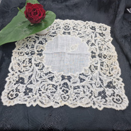 Fazzoletto da Sposa Antico in Pizzo di Bruxelles S. XIX