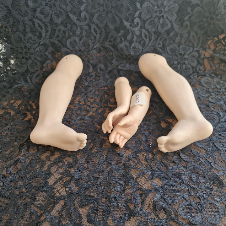 Set de Manos y Pies de Porcelana Bisque para Muñecas - Años 90