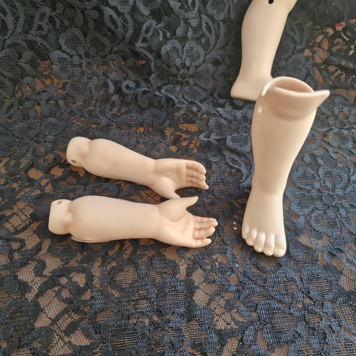 Set arti in porcellana bisque per bambole (mani e piedi)