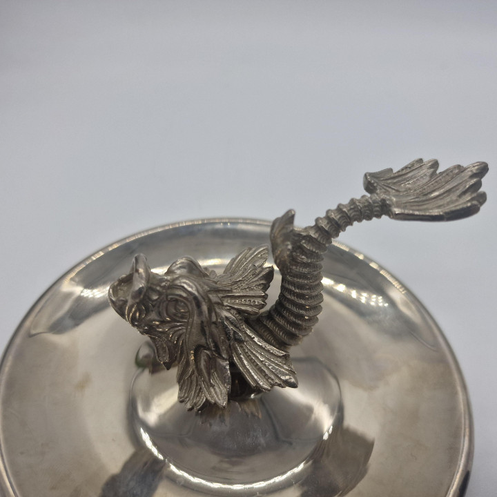 Cinzeiro vintage em metal prateado com golfinho, 1960