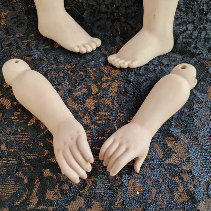 Conjunto de extremidades em porcelana bisque para bonecas