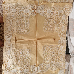 Antique Handmade Bobbin Lace & Linen Set (1900-1909)