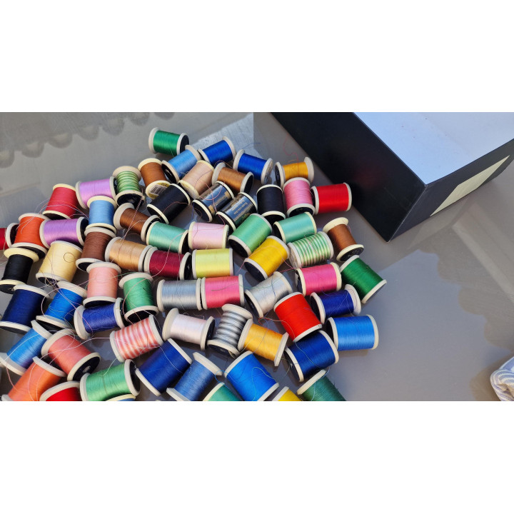 Vintage Lot of 75 Fabra & Coats Cotton Thread Spools