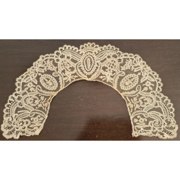 19th Century Brussels Point de Gaze Lace Fan Leaf