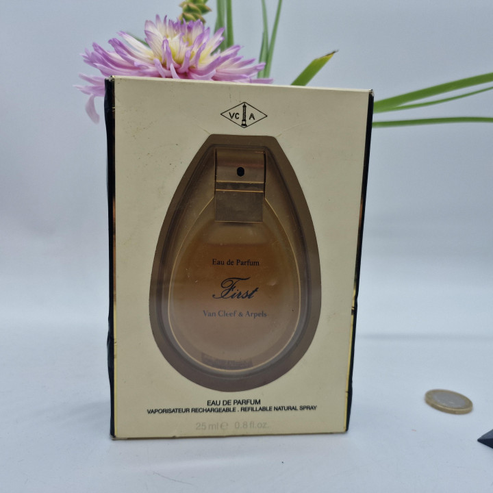 Vintage First Van Cleef & Arpels Eau de Parfum Nachfüllbarer Zerstäuber Sammlerstück 25 ml 0.8 fl oz mit Box