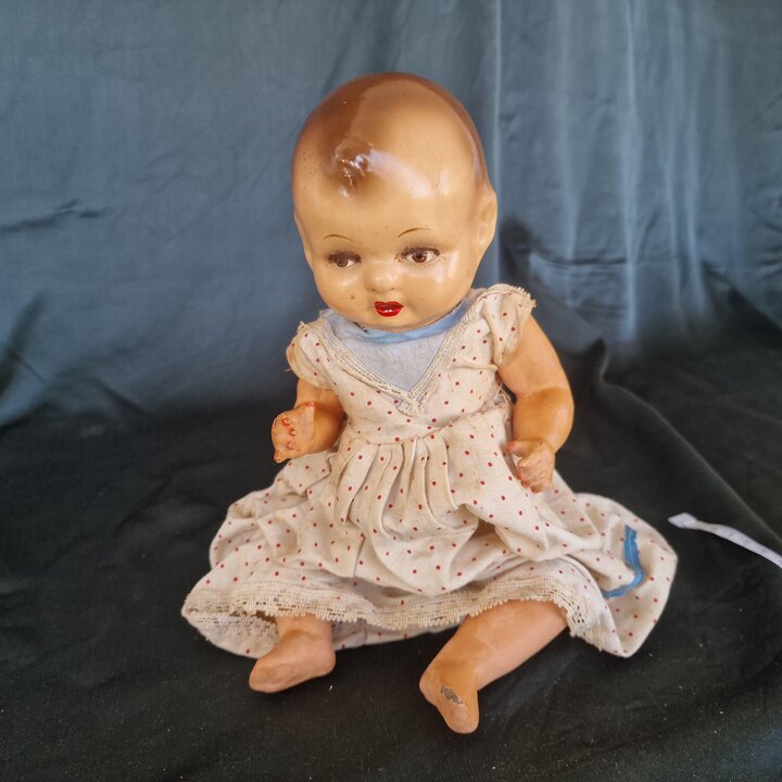 Muñeca de composición de los años 1940 para restaurar