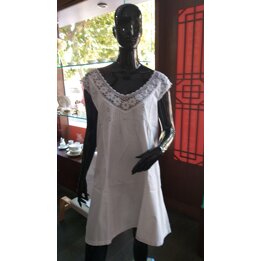 S koszula Lniana Vintage Sukienka, Biała Koszula Nocna z Szydełkową Koronką, Rękodzieło Folk Tunika, Rozmiar M L, Biust 110 cm