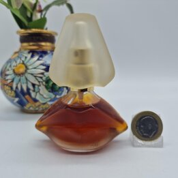 Vintage Perfume and Spray Salvador Dali Eau de Parfum 30 ml, 1980s, Original Aphrodite Lips Bottle