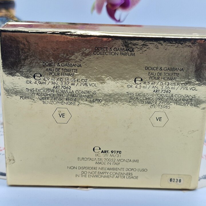 Set di miniature di profumo, Dolce & Gabbana Pour Femme e Pour Homme di Euroitalia, scatola da collezione degli anni 1990