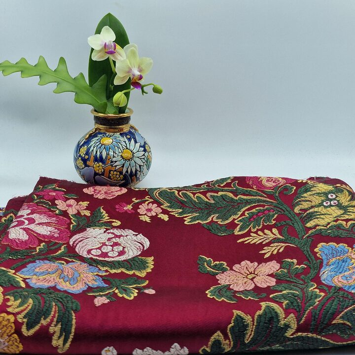 Seda Antiga Valenciana Brocado, Tecido Damasco Flores Seculo XX, Painel Saia Fallera Desmontada, Seda Natural Cor Bordô