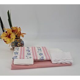 Vintage 1990er Nähstoff Paket - Baumwolle Floral Set mit Spitze und Zackenlitze - Lagerbestand Puppenfabrik