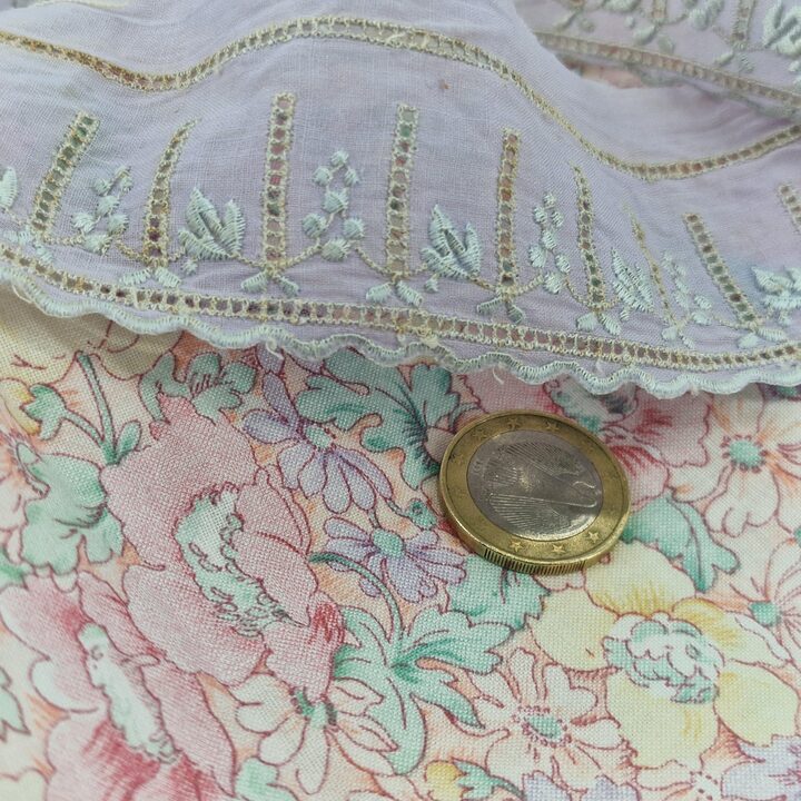 Vintage Poppenfabriek Katoenen Stoffenpakket - Lila Bloemen & Kant - 3 Coupons 50x100cm - Authentiek Jaren 80
