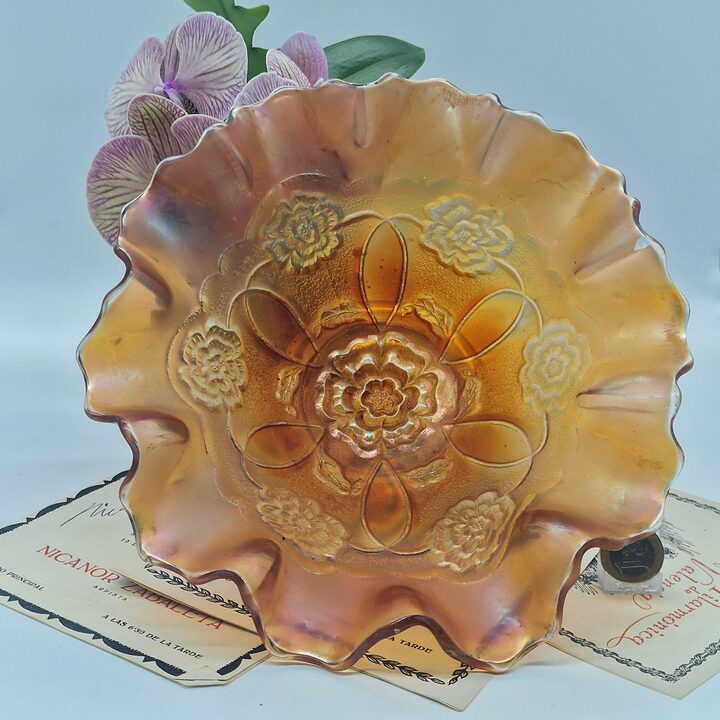 Coupe en Verre de Carnaval et Coupe a Fruits, Imperial Glass Company, Motif Lustre Rose Marigold, Diametre 21 cm, Annees 1910