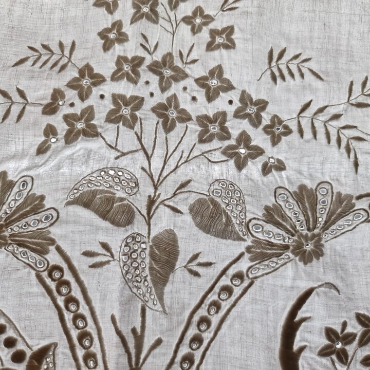 Parure de Lit en Lin Fin Brodé Main XIXe Siècle Trousseau Espagnol