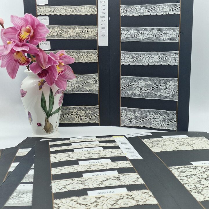 74 Muestras de Encaje Vintage Español, Archivo de Fábrica años 90