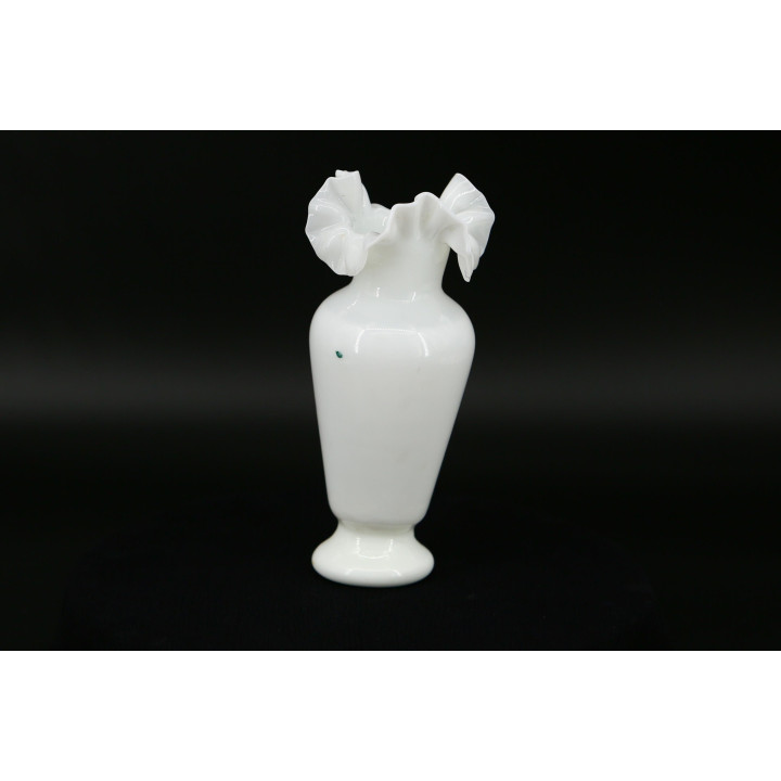 Opalglas-Vase 1930er Jahre — Handbemaltes Milchglas