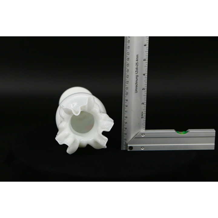 Ваза из опалового стекла 1930-х гг. — Ручная роспись
