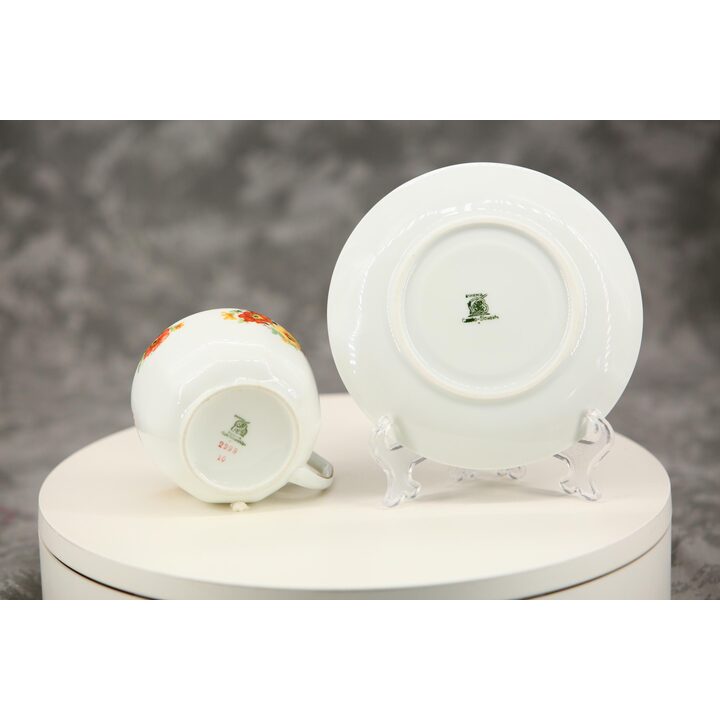 Kop en Schotel Set van Porselein, Bohemia Tsjecho-Slowakije, Vintage Theekop met Bloemen en Goud, Mid-Century Servies 200 ml
