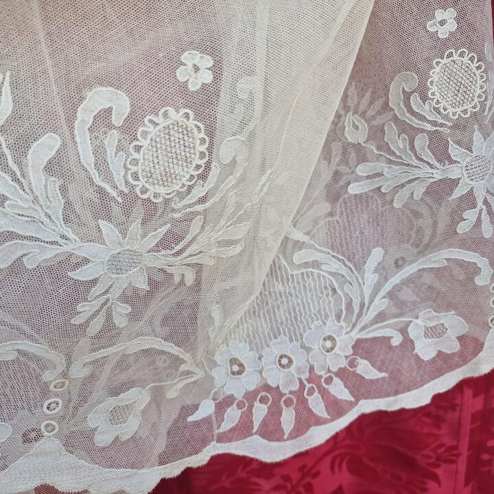Antyczna Tunika Koszula Kapłańska, Szata Duchowna XIX Wiek, Biały Len Ręczna Koronka Jedwab Fuksja, Szeroka Bluza, Długość 80 cm
