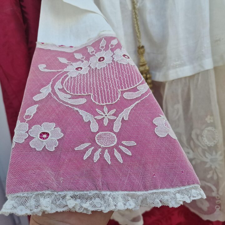 Camicia Tunica Clericale Antica, Veste Clero Secolo XIX, Lino Bianco Pizzo a Mano Seta Fucsia, Blusa Larga, Lunghezza 80 cm