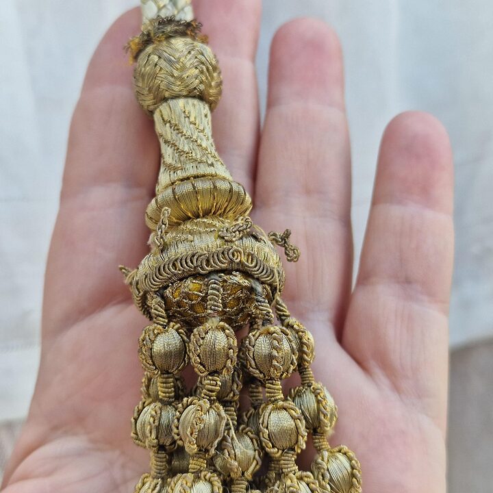 Antyczna Tunika Koszula Kapłańska, Szata Duchowna XIX Wiek, Biały Len Ręczna Koronka Jedwab Fuksja, Szeroka Bluza, Długość 80 cm