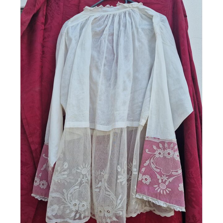 Antyczna Tunika Koszula Kapłańska, Szata Duchowna XIX Wiek, Biały Len Ręczna Koronka Jedwab Fuksja, Szeroka Bluza, Długość 80 cm
