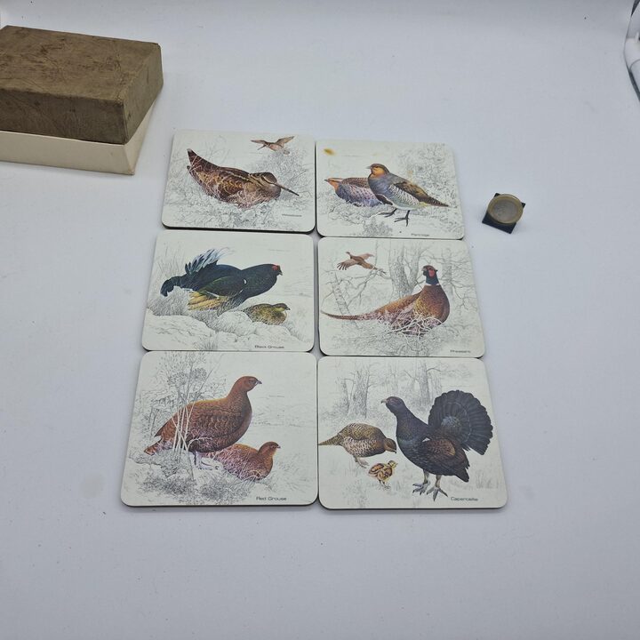 Sottobicchieri Vintage e Sottopiatti, Illustrazioni di Caccia di Basil Ede, Set di 6, Inghilterra, Anni 1970, Stile Campagna