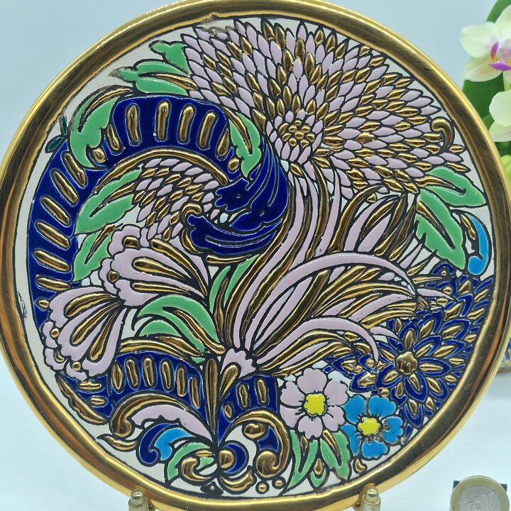 Dekoteller aus Keramik Artecer Sevilla, handbemalt mit Emaille und Echtgold, florales Cuerda Seca Design, Spanien