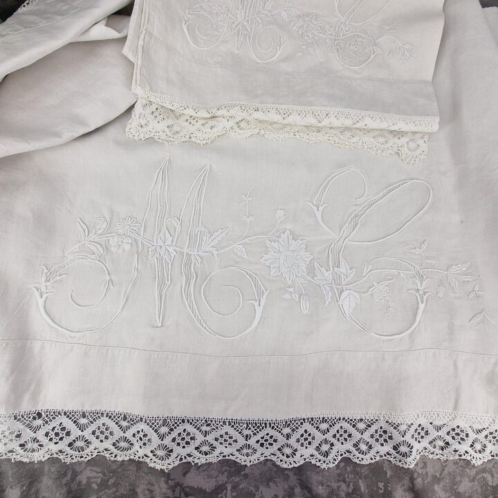 Antique Heavy Linen Bed Set with Hand Embroidery & Bobbin Lace - Sheet 230x250 cm and Pillowcase 160x42 cm