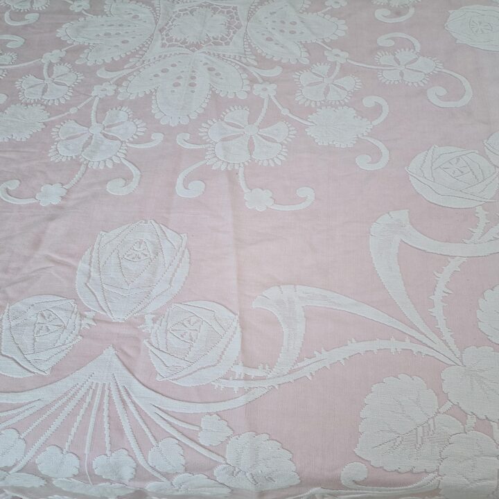 Vintage Pink and White Jacquard Bedspread with Roses, Cotton Coverlet with Tassel Fringe 220x210 cm, 1970s