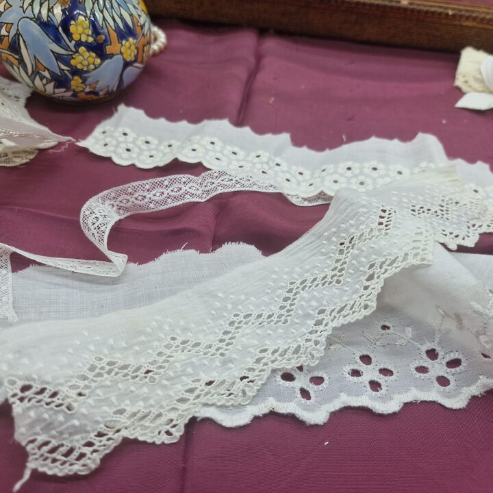 Set mit 49 Vintage-Spitzen - Gemischte Reste im viktorianischen und edwardianischen Stil - Baumwoll- und Häkelkanten - je 20-25…