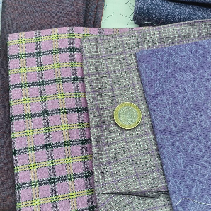 Lot de Tissus Vintage Hoffman French Quarter - 36 Pièces - Coton Floral Violet Bleu Jaune - Rare OOP