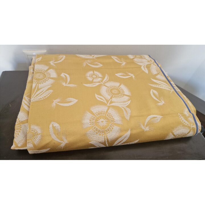 Tissu jacquard vintage au mètre - Tapisserie et rideaux à motif floral du milieu du siècle, Espagne, 120 cm de large