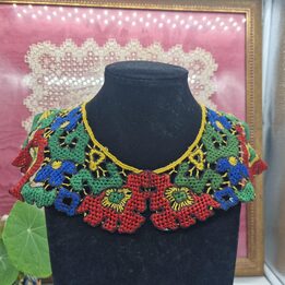 Vintage 1920s Handgemaakte Naaldkant Kraag - Folk Bloemenborduurwerk Afneembare Kraag - Kleurrijk Boho Accessoire