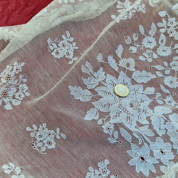 Copriletto antico in pizzo Chantilly, coperta vintage in lino da sposa, tessuto ricamato a mano per abito da sposa, fine XIX se…