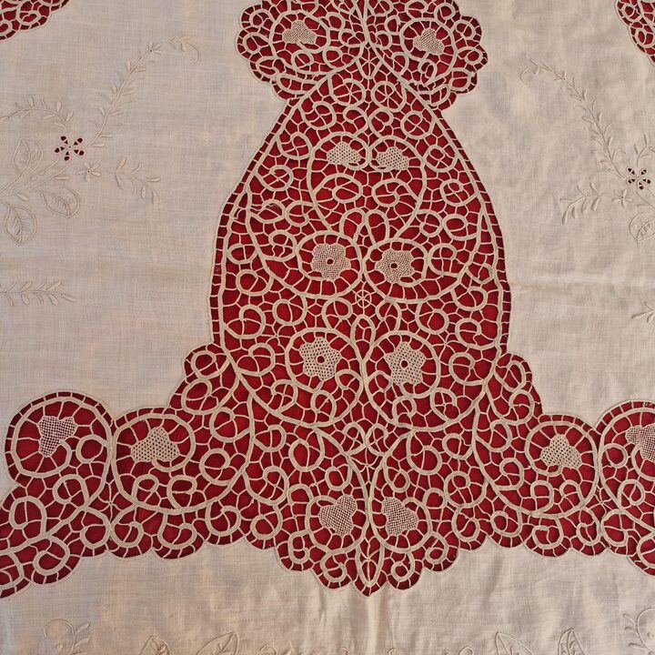 Nappe Dessus de Lit Vintage en Dentelle de Cantu, Couvre Lit en Lin Brode Main de Milieu de Siecle, Grand Drap de Lit, 230x260…