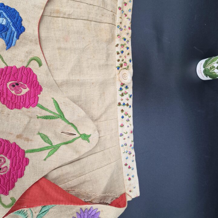 Vintage Hand Embroidered Linen Storage Bag for Wardrobe, Floral Satin Stitch Embroidery, Mother of Pearl Button, 1950s Linen Wa…