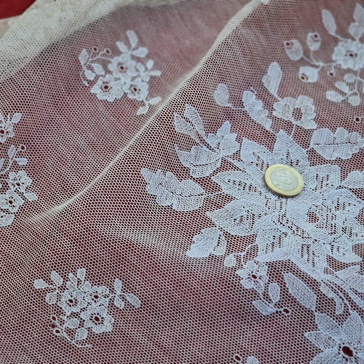 Copriletto antico in pizzo Chantilly, coperta vintage in lino da sposa, tessuto ricamato a mano per abito da sposa, fine XIX se…