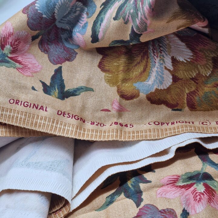 Tissu Coton Vintage 140x200cm Motif Pivoine Design 820-28645