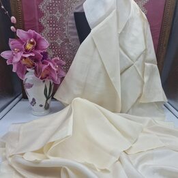 Lote de 6 Piezas de Seda Natural Fina de Principios del Siglo XX