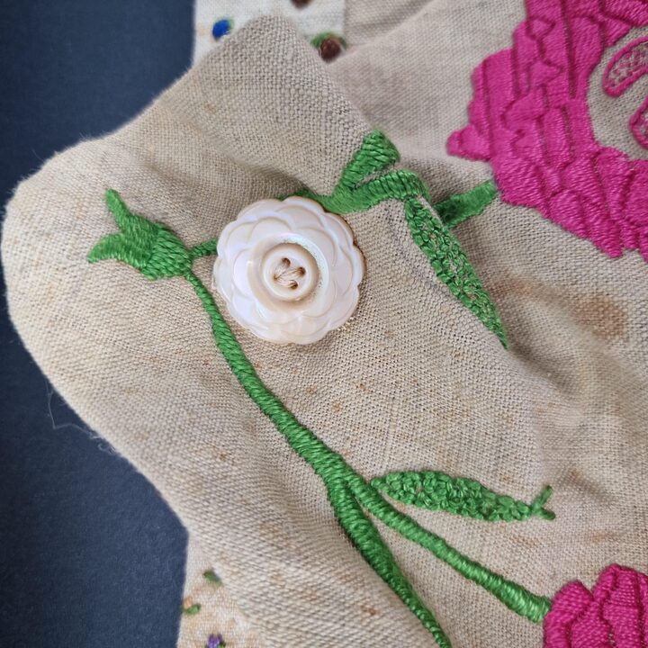 Vintage Hand Embroidered Linen Storage Bag for Wardrobe, Floral Satin Stitch Embroidery, Mother of Pearl Button, 1950s Linen Wa…