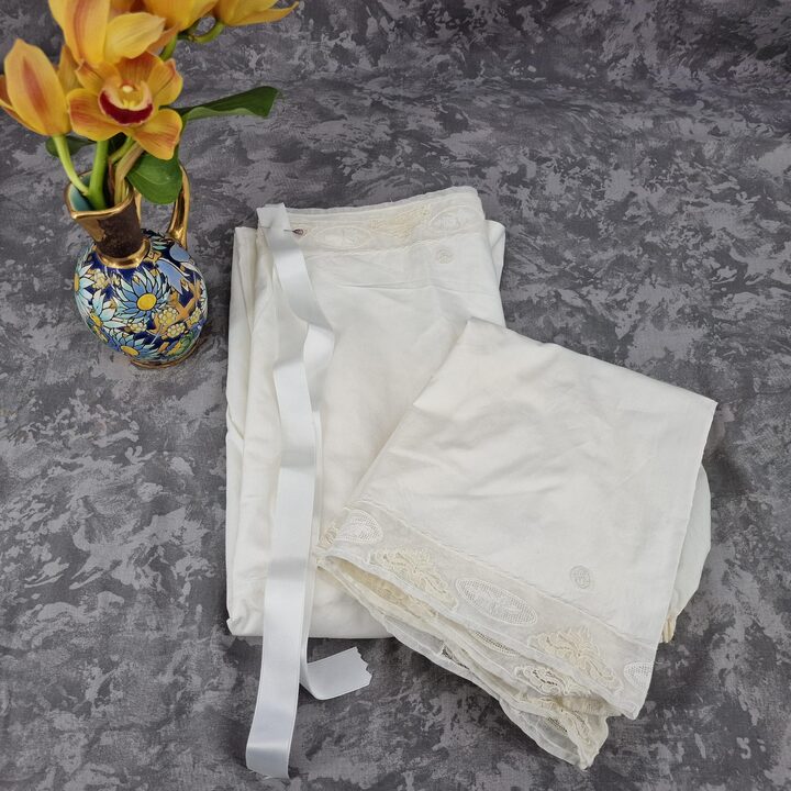 Zestaw Fine Cotton Lingerie Art Deco z Koronką i Haftem, Monogram MQ, Lata 20.