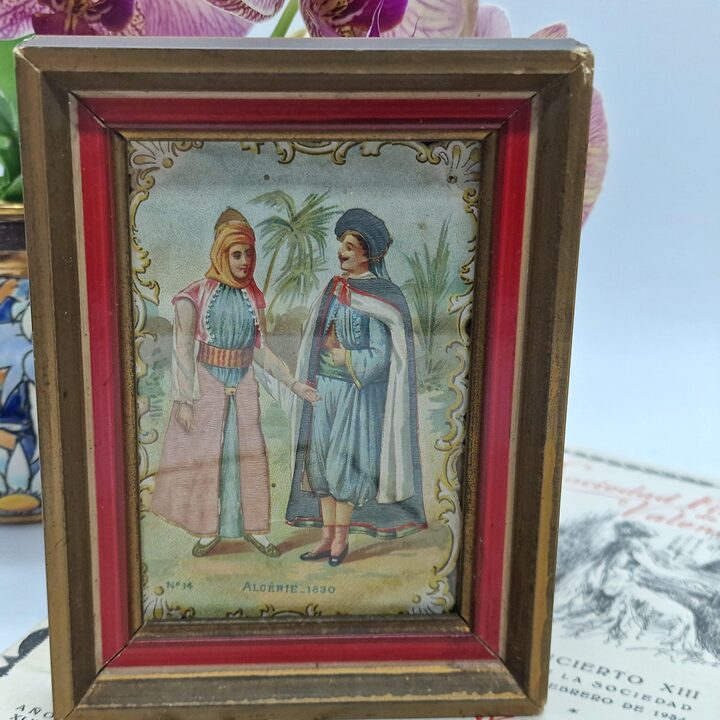 Juego de 4 Cromolitografias Enmarcadas Chocolat de Lyon Antiguas Laminas Publicitarias Francesas Serie Trajes Historicos Belle…