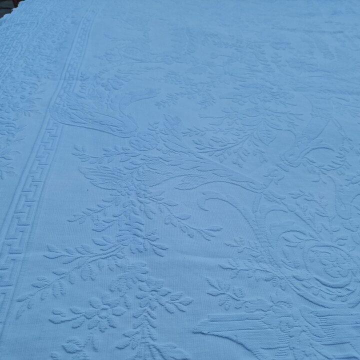 Colcha Jacquard Branca Antiga, Cobertor Matelasse de Algodao com Renda de Bilros Feita a Mao, 200x240 cm, Textil do Seculo XIX